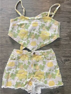 Show Me Your Mumu Bundle Matching Set Floral Yellow & Green Crop Top and Shorts